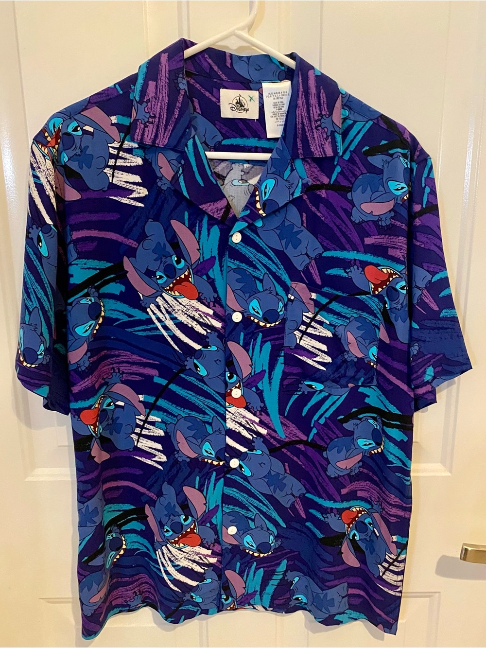Disney Parks Stitch Button-Up Camp Shirt Men’s Medium Purple Blue NWT